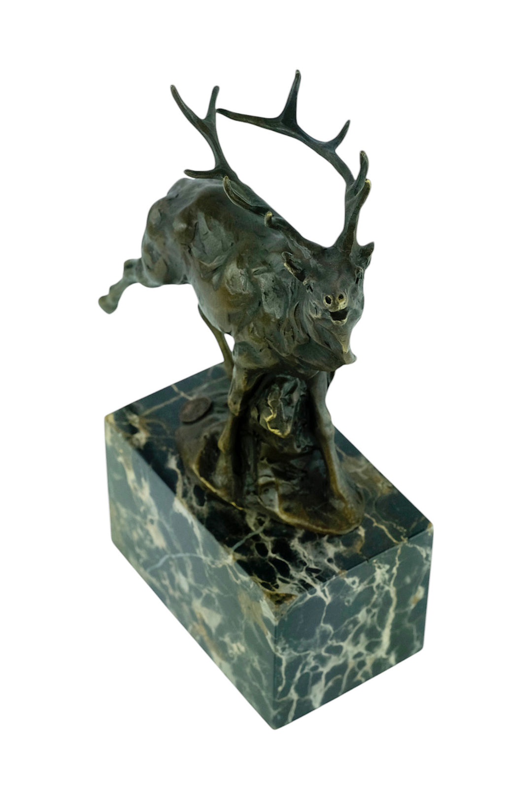 Bronze sculpture of a braying red deer