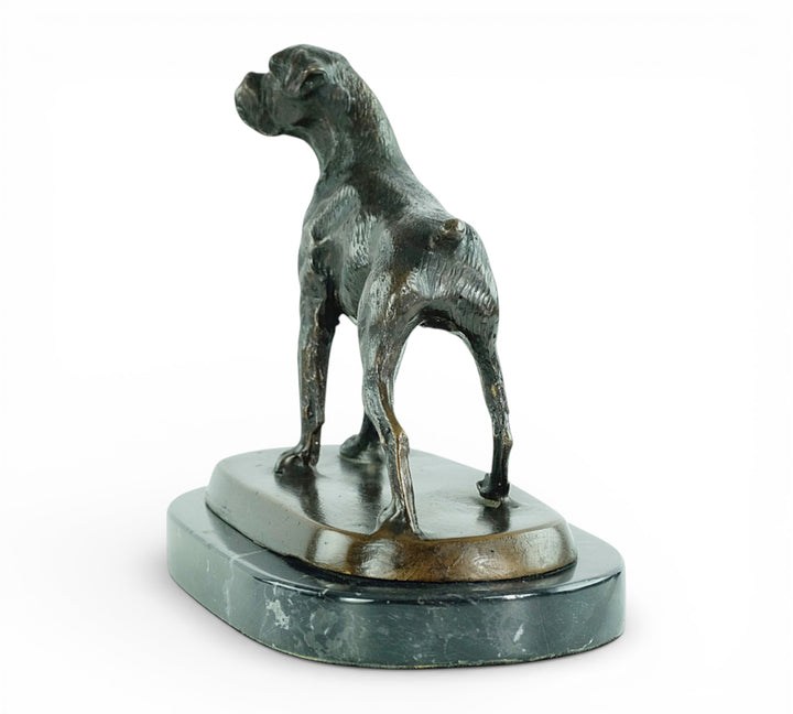 Sculpture en bronze d'un chien boxer debout