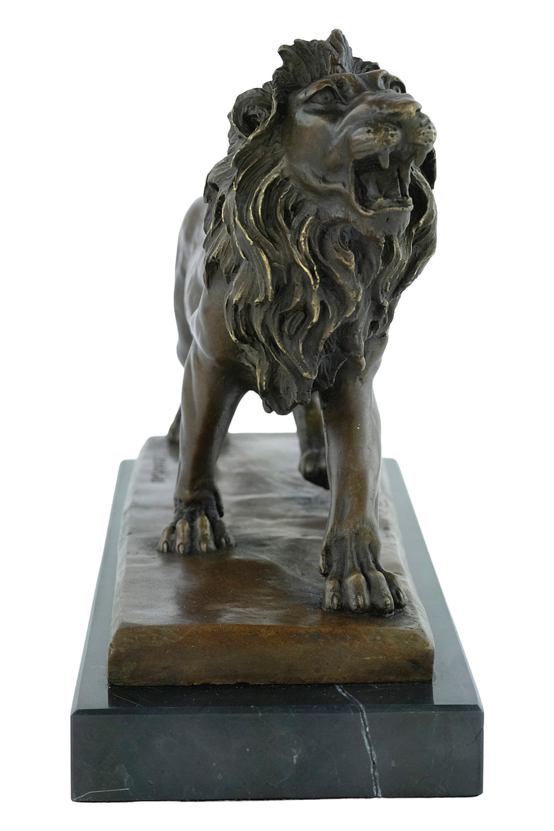 Sculpture en bronze d'un lion rugissant