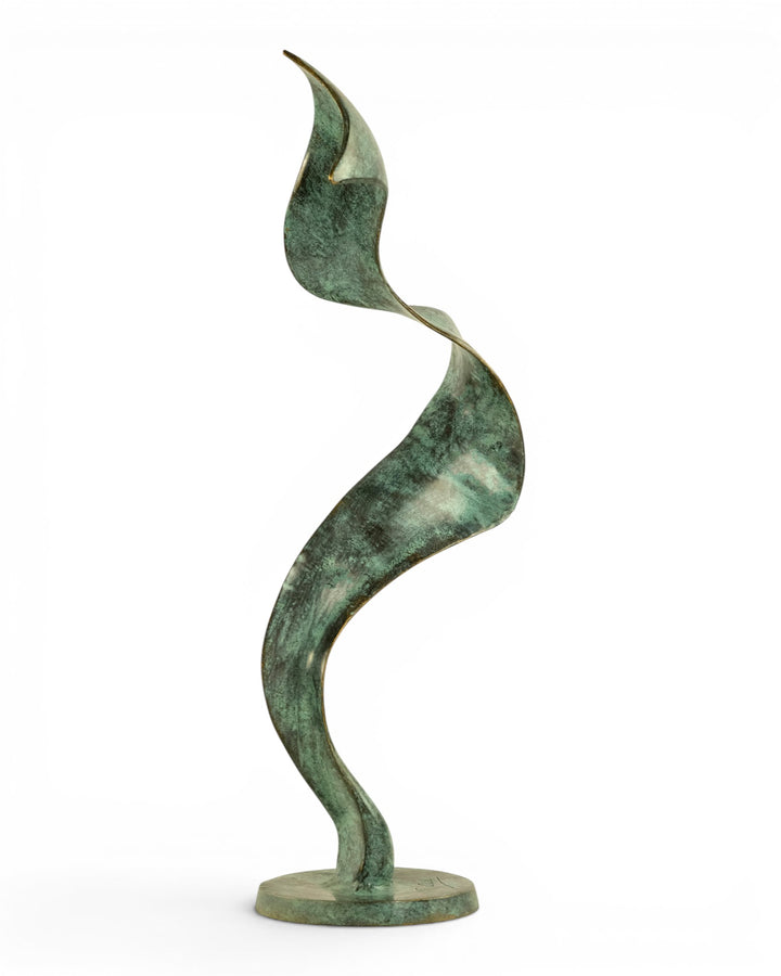 Scultura astratta in bronzo dalle forme fluide di Ben Wouters