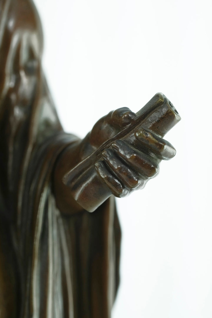 Antiek bronzen beeld van Caesar in gedrapeerde toga door Mathurin Moreau