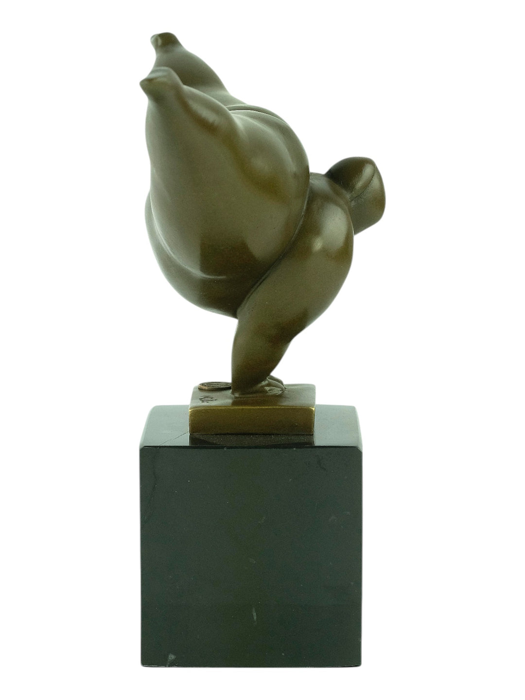 Escultura moderna de bronce de una voluptuosa mujer realizando una parada de manos - pátina marrón