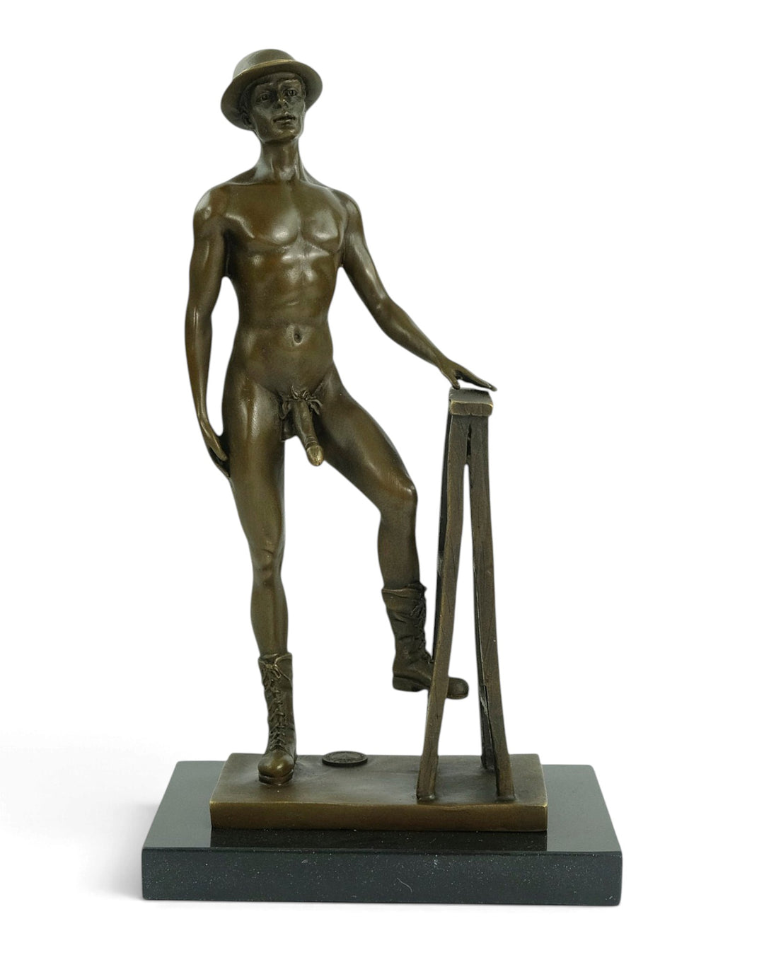 Sculpture en bronze d'un ouvrier nu prenant la pose