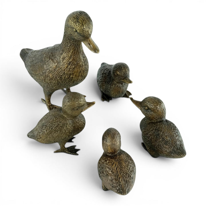 Bronze duck with ducklings sculptures
