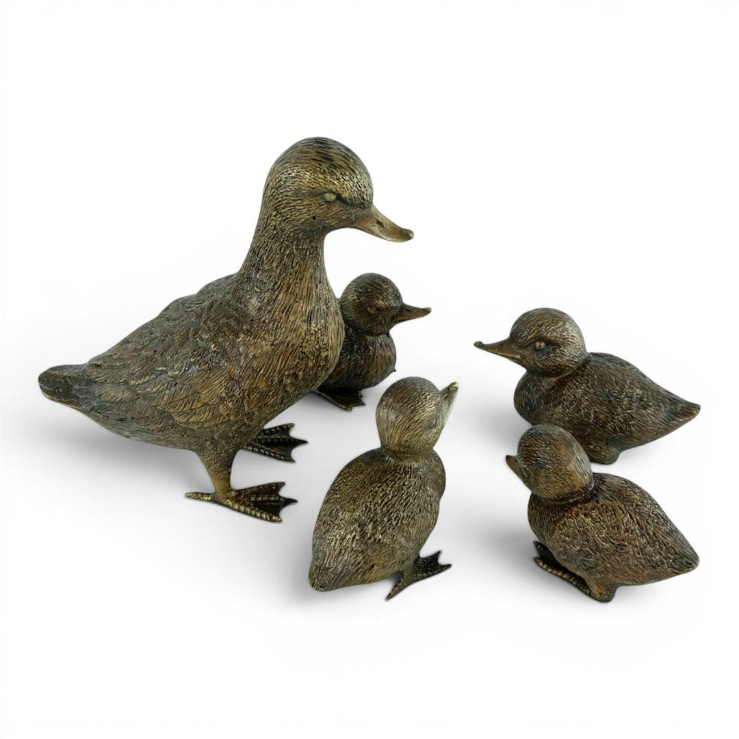 Bronze duck with ducklings sculptures