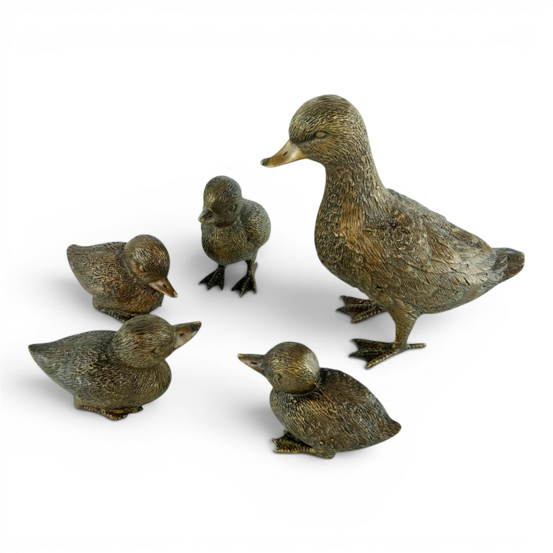 Bronze duck with ducklings sculptures