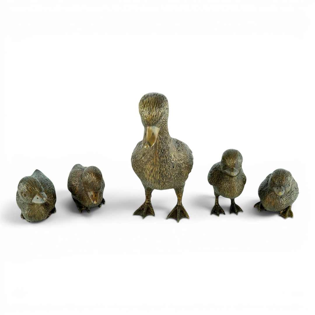 Bronze duck with ducklings sculptures