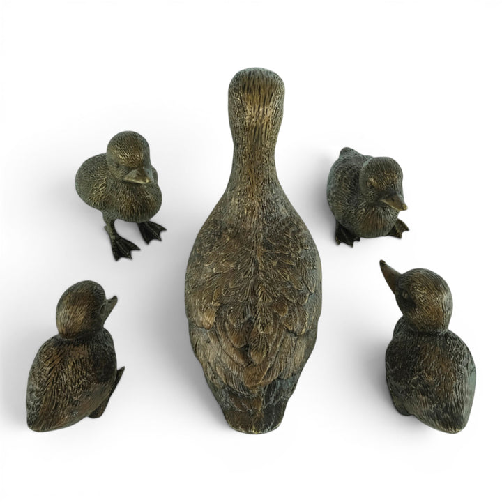 Bronze duck with ducklings sculptures