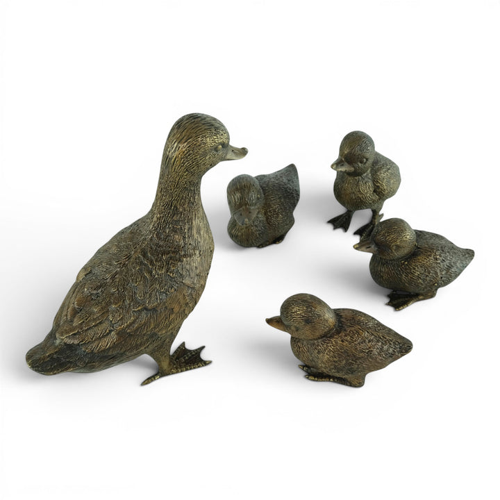 Bronze duck with ducklings sculptures