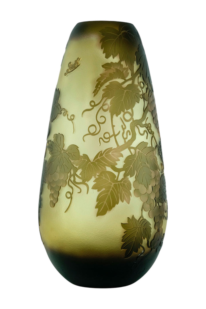 Cameo glass vase with grapevine decoration