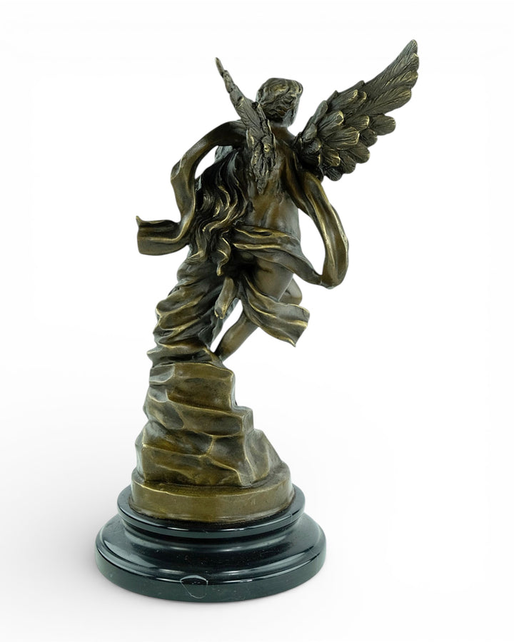 Bronzen beeld van Cupido en Psyche