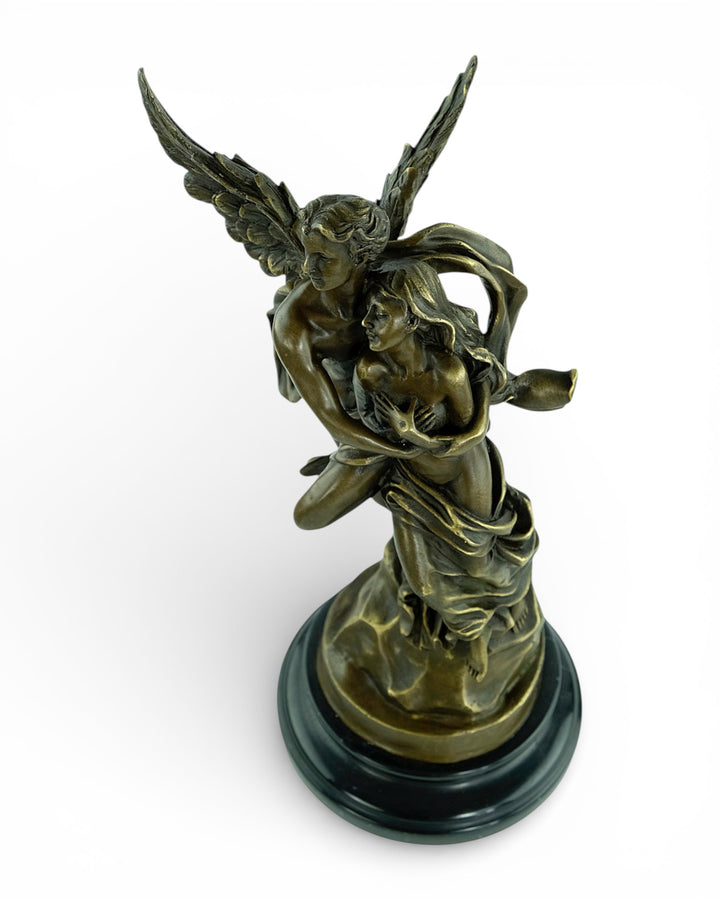 Bronzen beeld van Cupido en Psyche