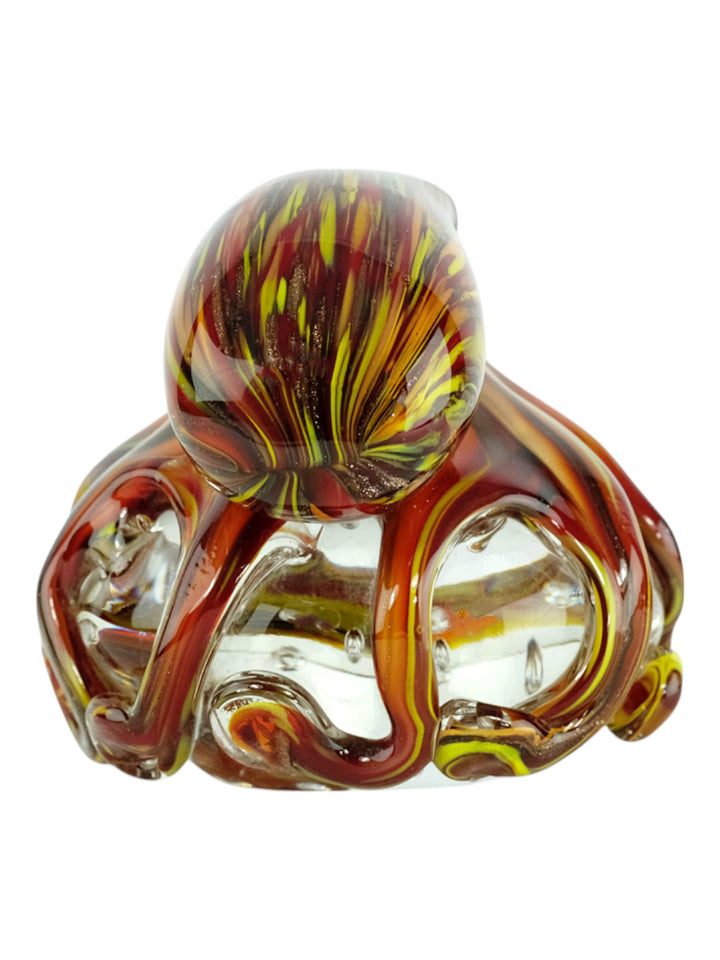 Sculpture en verre colorée d’une pieuvre aux tentacules ondulants