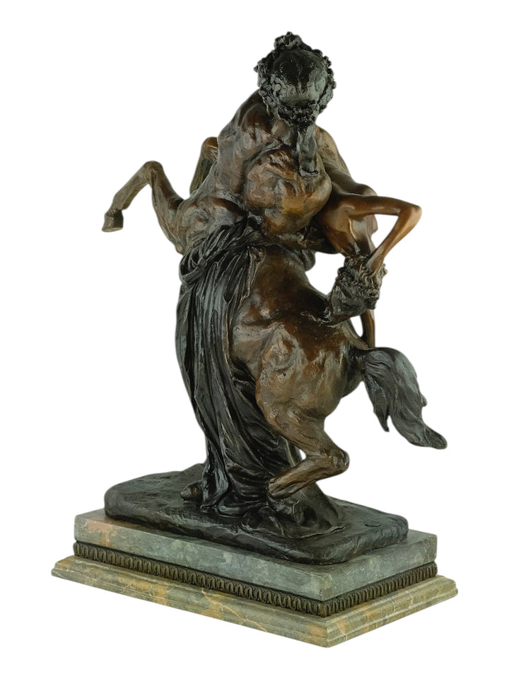 Bronzen beeld van de Ontvoering van Hippodamia
