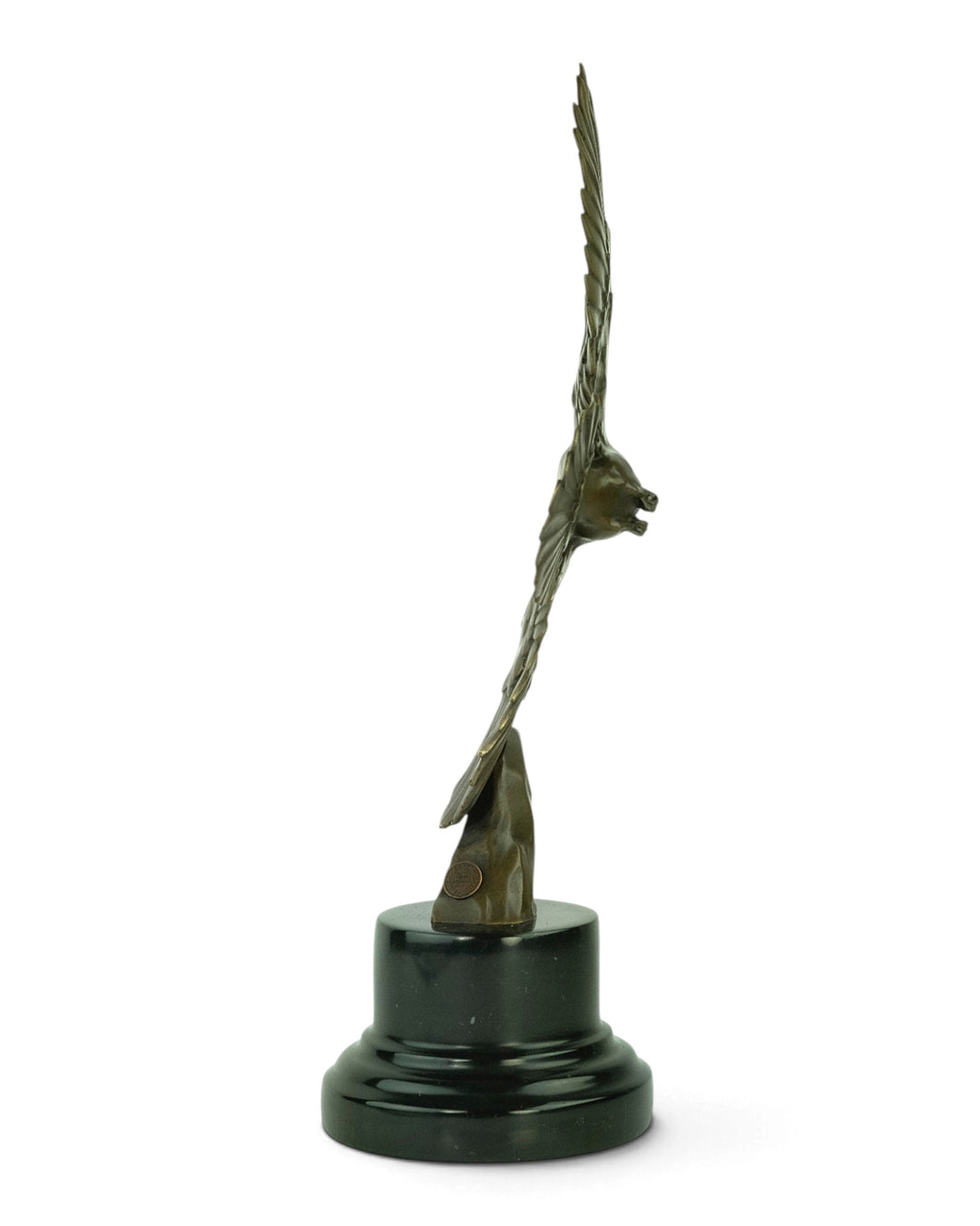 Bronzeskulptur einer fliegenden Taube