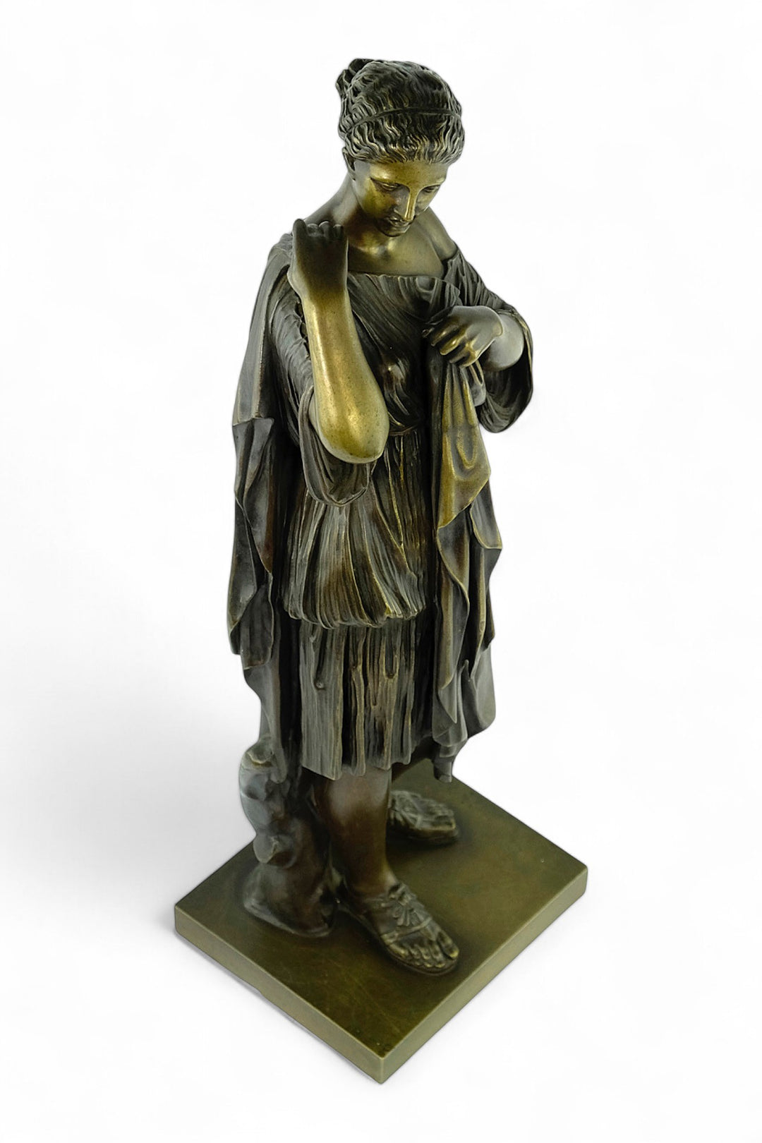 Antiek bronzen beeld van Diana van Gabii