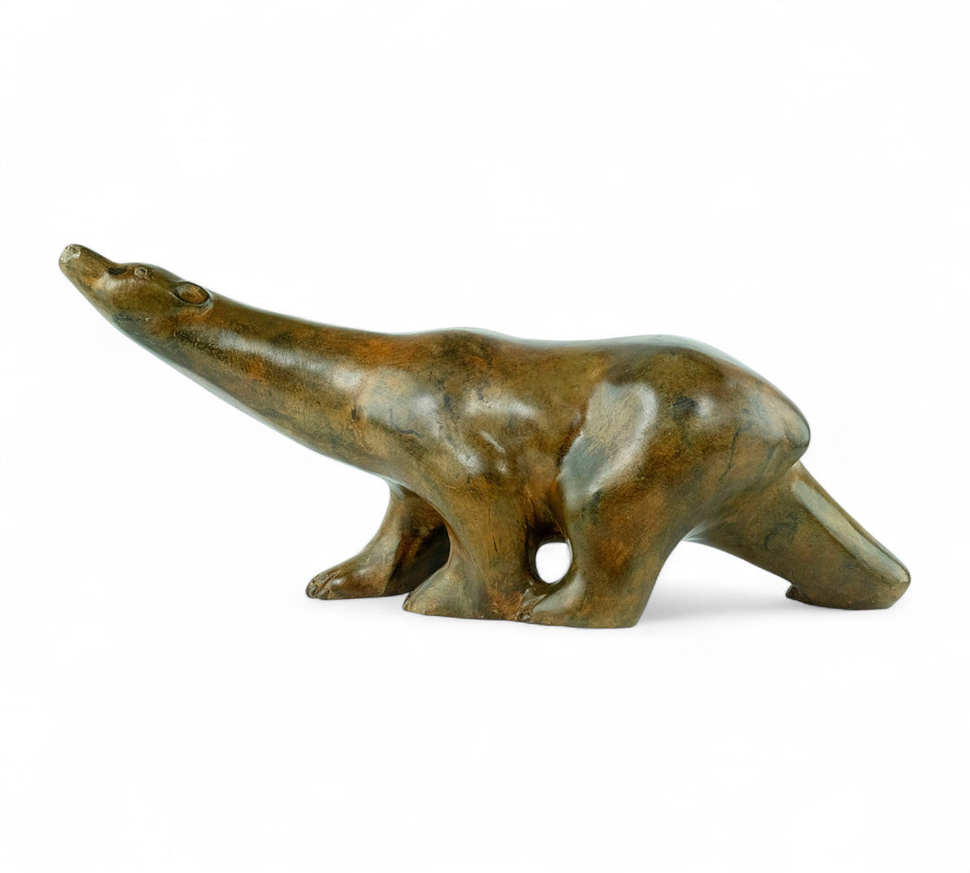 Bronzen beeld van een ijsbeer van de gieterij Pierre Chenet