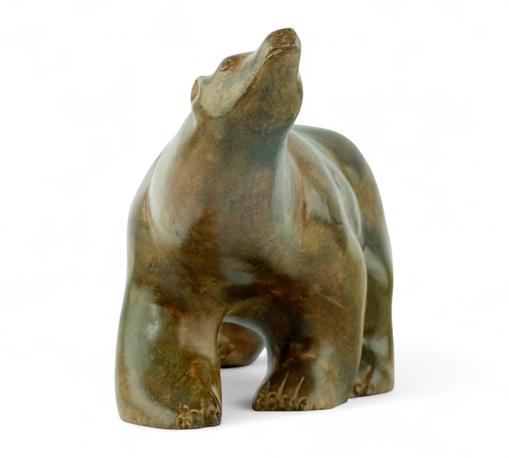 Bronzen beeld van een ijsbeer van de gieterij Pierre Chenet