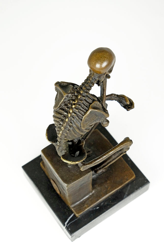 Bronze sculpture of a skeleton thinker (medium)