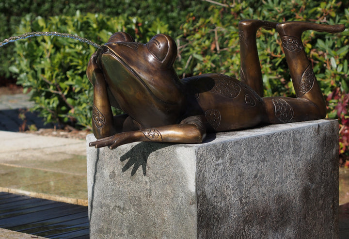 Bronze relaxing frog fountain and sculpture