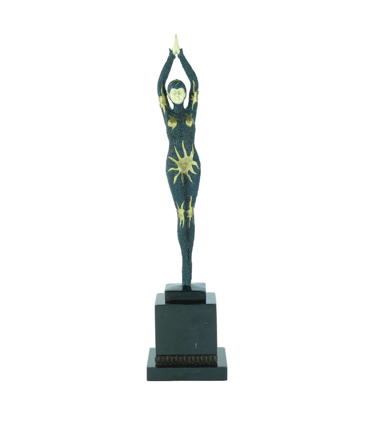 Art Deco bronze sculpture of a starfish dancer on tiptoe, elegantly crafted by Demetre Chiparus.