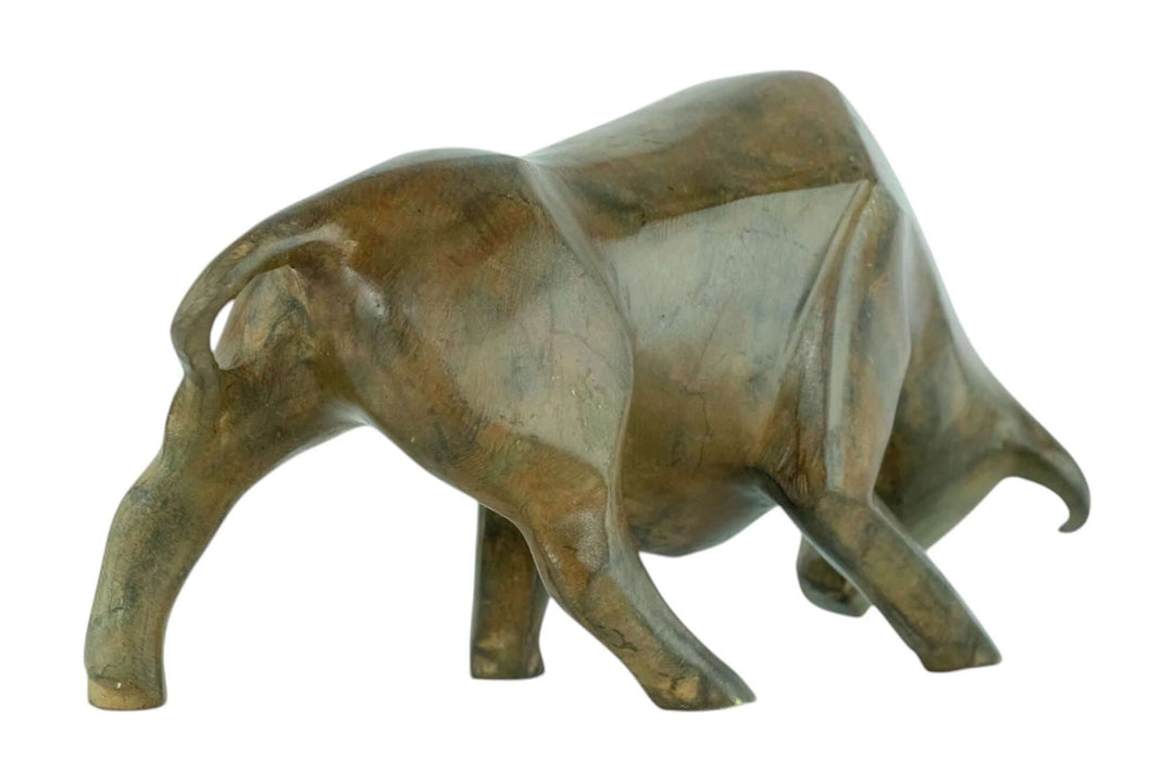 Bronze cubist bull sculpture by Pierre Chenet, 22 cm, with patina, perfect for art lovers and collectors.