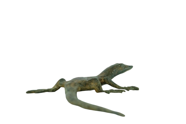 Bronze sculpture of a lizard by Pierre Chenet foundry, 17 cm long with authentic patina, decorative animal art.
