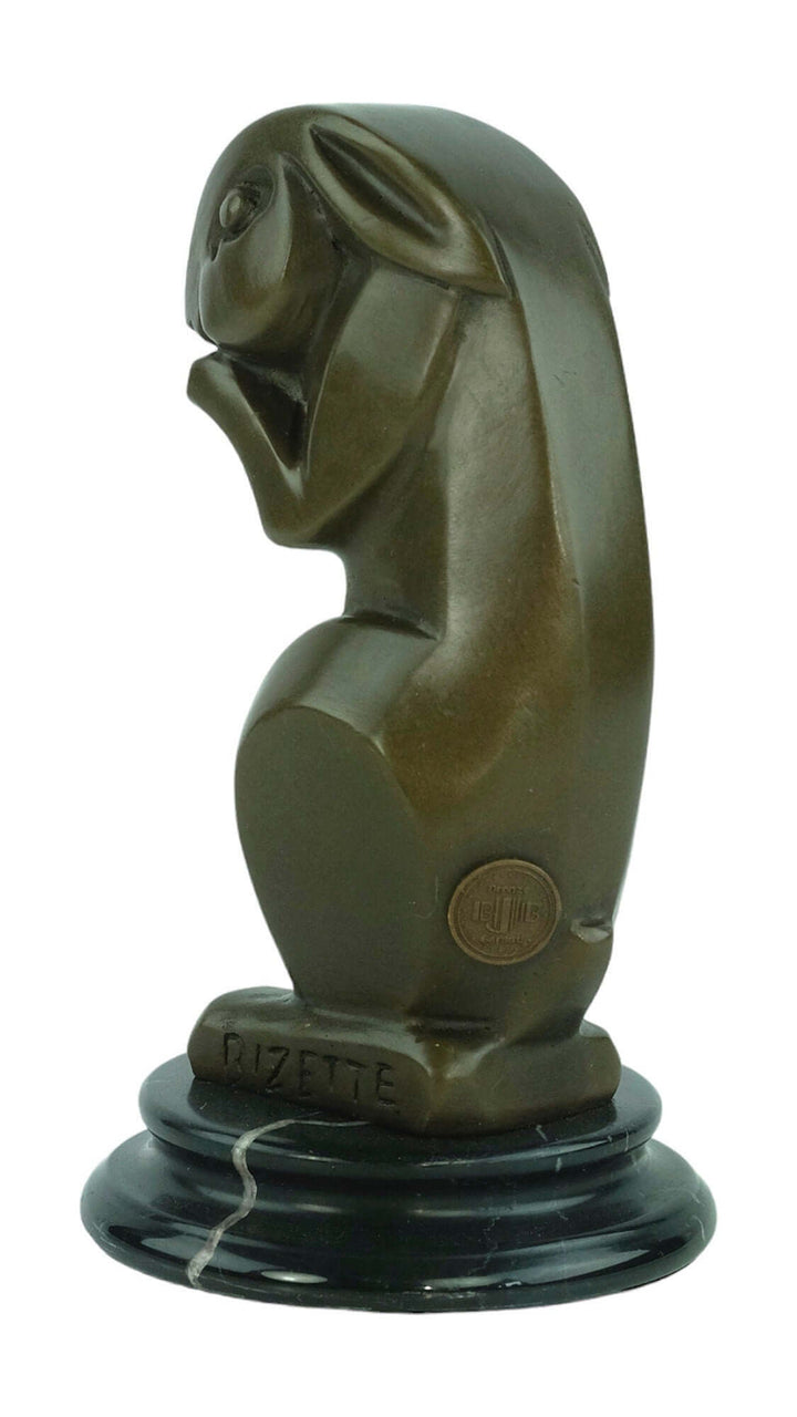 Art Deco bronze sculpture of a hare by Bizette, featuring a round marble base. Height: 16 cm, weight: 0.85 kg.
