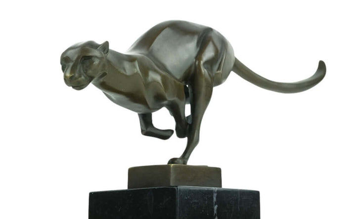Bronze sculpture of a cheetah running at full speed, beautifully detailed, mounted on a marble base, 18x32 cm.