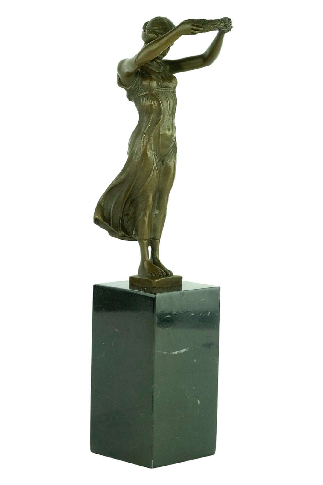 Bronze sculpture of Gëlle Fra, the Golden Lady, by Claus Cito, holding a wreath atop a marble base.