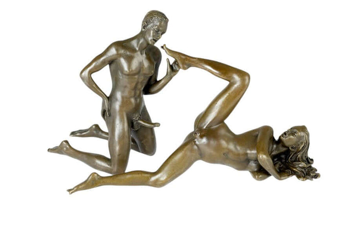 Bronze sculpture of a male and female couple in an erotic pose. Dimensions: 13x20 cm, weight: 1.1 kg.