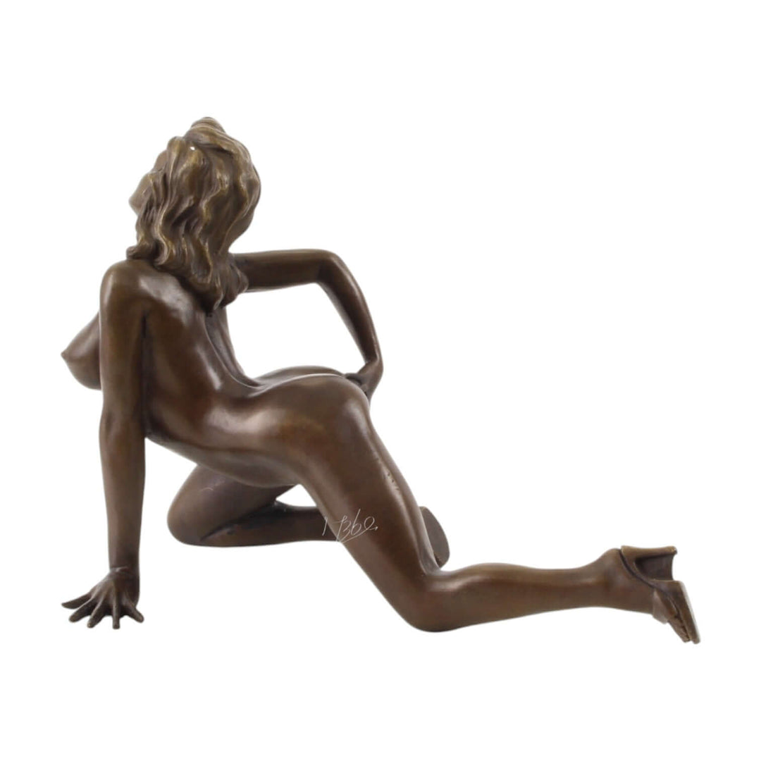 Erotic bronze sculpture of a nude woman on her knees, detailed design, 22x17x31 cm, weight 2.1 kg, quality craftsmanship.