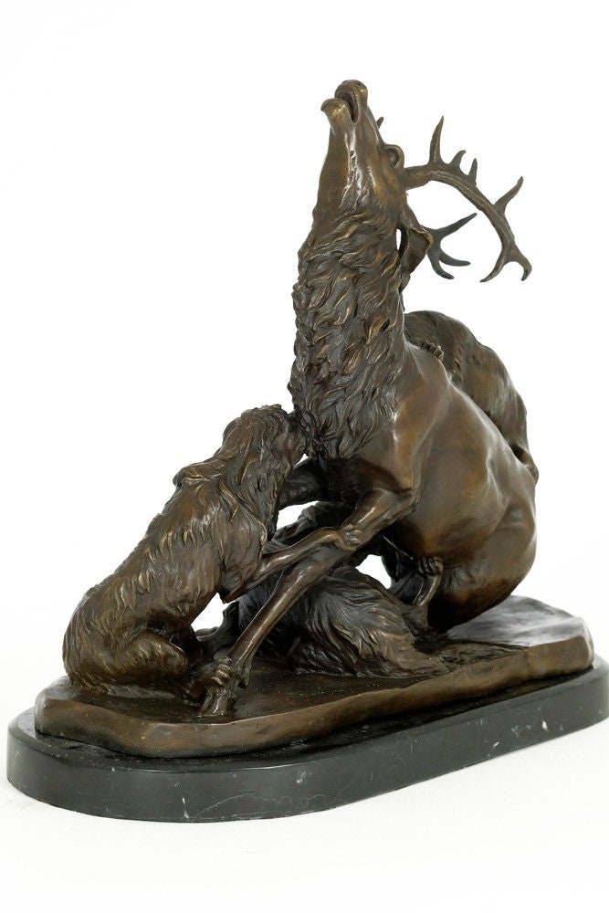 Impressive Bronze Sculpture of Hounds Attacking a Deer Animal Art Statue Bronze Wildlife Sculpture Hunting Sculpture Hunting Decoration Deer