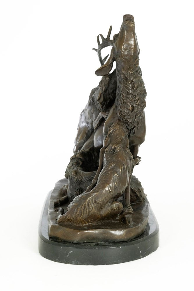 Impressive Bronze Sculpture of Hounds Attacking a Deer Animal Art Statue Bronze Wildlife Sculpture Hunting Sculpture Hunting Decoration Deer