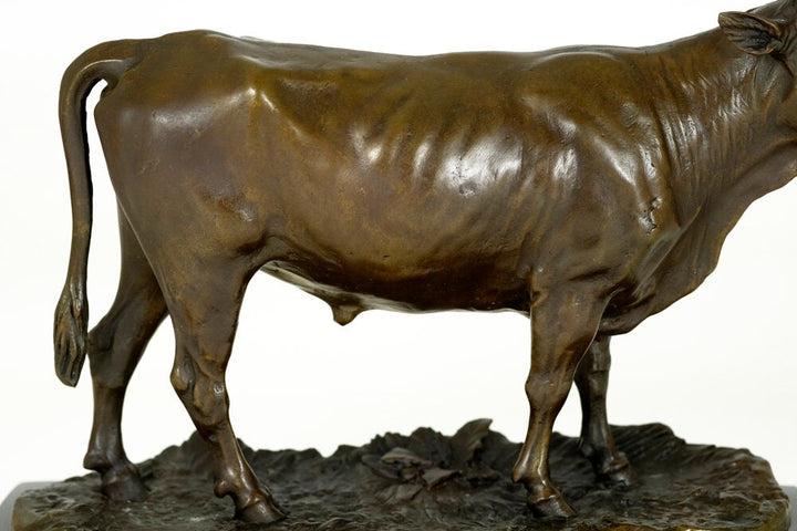 Bronze Sculpture of a Standing Bull with Big Horns - Home Deco Statue - Animal Art Figure