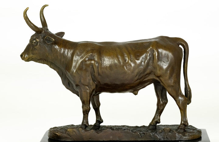 Bronze Sculpture of a Standing Bull with Big Horns - Home Deco Statue - Animal Art Figure