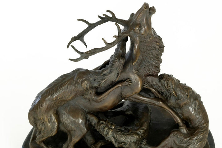 Impressive Bronze Sculpture of Hounds Attacking a Deer Animal Art Statue Bronze Wildlife Sculpture Hunting Sculpture Hunting Decoration Deer