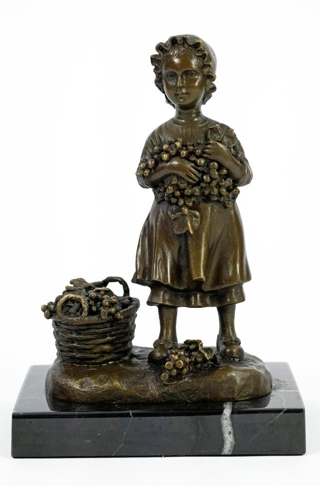 Bronze Sculpture of a Grape Harvest Young Girl Harvesting Grapes Bronze Statue Wine Lovers Gift Vineyard Art Wine Decoration French Decor