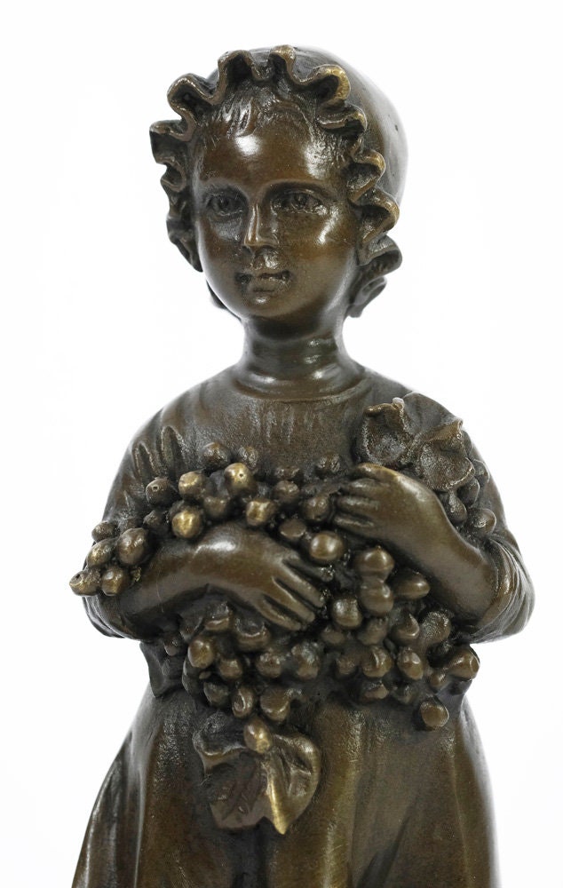 Bronze Sculpture of a Grape Harvest Young Girl Harvesting Grapes Bronze Statue Wine Lovers Gift Vineyard Art Wine Decoration French Decor