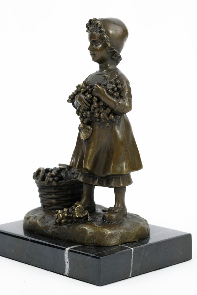 Bronze Sculpture of a Grape Harvest Young Girl Harvesting Grapes Bronze Statue Wine Lovers Gift Vineyard Art Wine Decoration French Decor