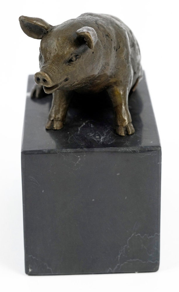 Bronze Pig Sculpture Sitting Pig Figurine Farm Animal Art Statue Pig Art Bronze Piglet Sculpture Piggy Statue Farm Animal Decoration