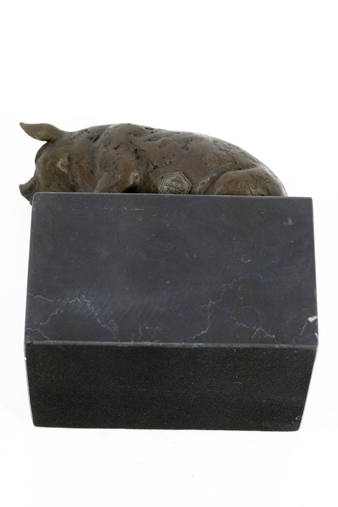 Bronze Pig Sculpture Sitting Pig Figurine Farm Animal Art Statue Pig Art Bronze Piglet Sculpture Piggy Statue Farm Animal Decoration