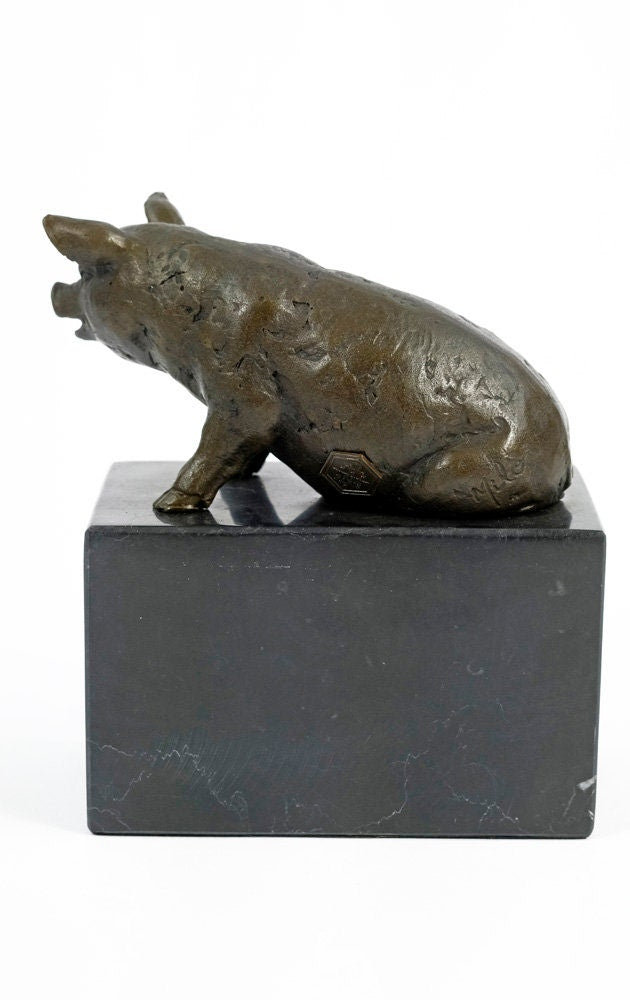 Bronze Pig Sculpture Sitting Pig Figurine Farm Animal Art Statue Pig Art Bronze Piglet Sculpture Piggy Statue Farm Animal Decoration