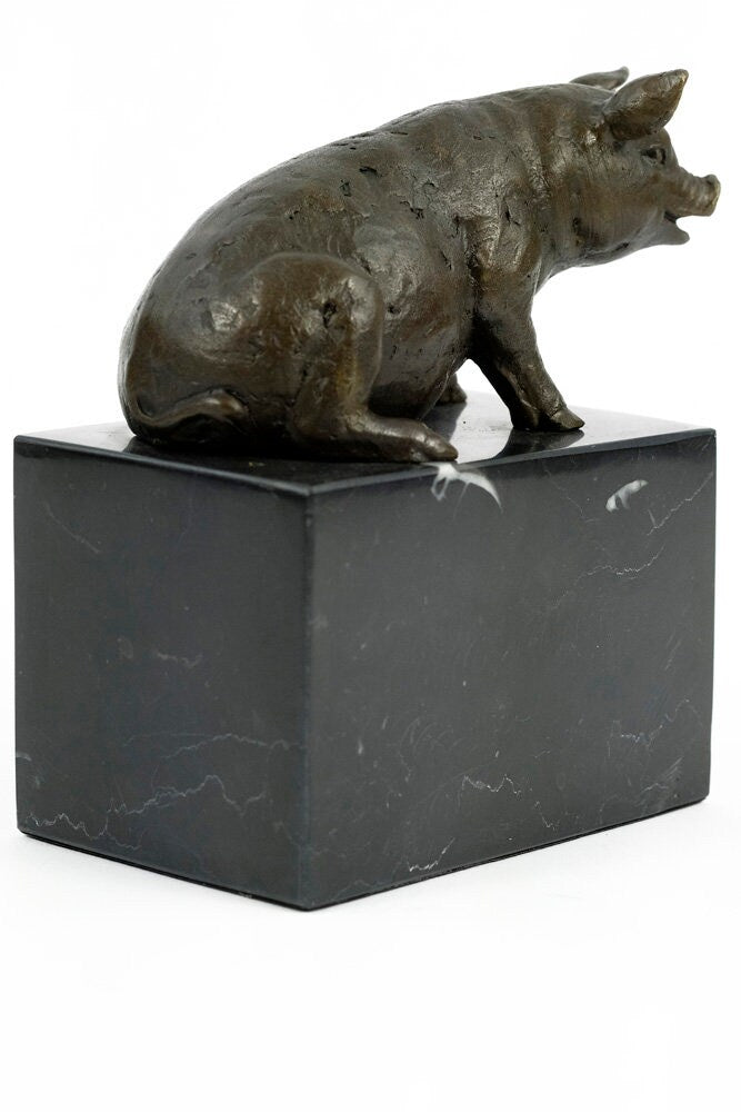 Bronze Pig Sculpture Sitting Pig Figurine Farm Animal Art Statue Pig Art Bronze Piglet Sculpture Piggy Statue Farm Animal Decoration