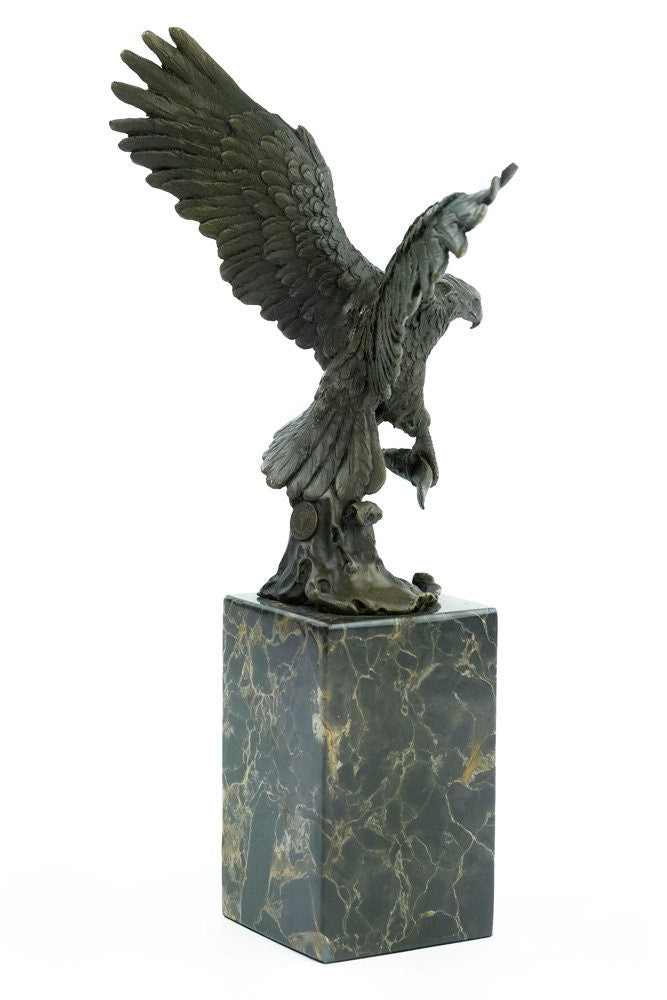 Bronze Fishing Eagle Sculpture Animal Art Figurine Bronze Eagle Statue Bald Eagle Bronze Animal Sculpture Sea Eagle Figure Bronze Eagle Art