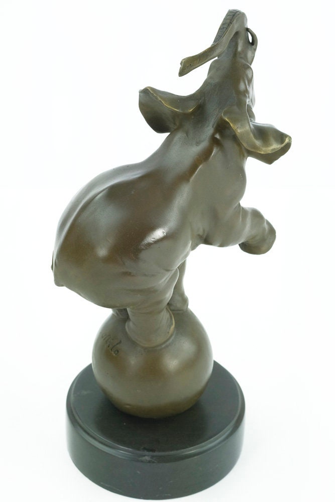 Bronze Elephant Sculpture Elephant Balancing on Ball Statue Circus Decor Bronze Elephant Art Statue Animal Art Figurine Bronze Animal Statue