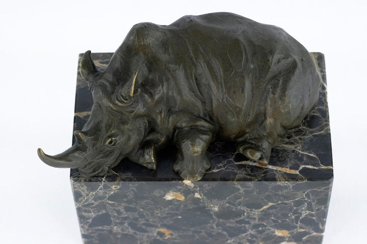 Bronze Rhino Sculpture Animal Art Figurine Lying Rhino Statue Bronze Wildlife Sculpture Rhinoceros Sculpture Rhino Decoration Rhino Art