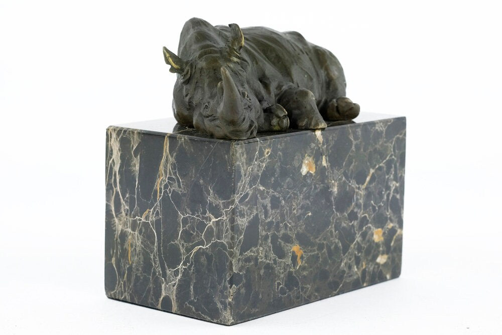 Bronze Rhino Sculpture Animal Art Figurine Lying Rhino Statue Bronze Wildlife Sculpture Rhinoceros Sculpture Rhino Decoration Rhino Art