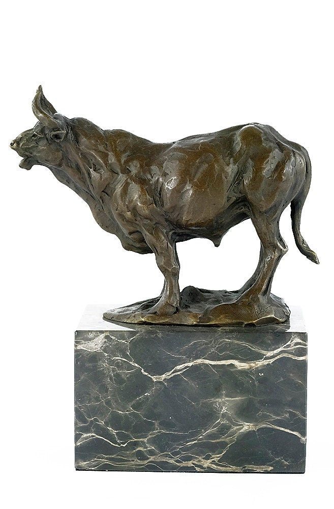 Bronze Bull Sculpture Standing Bull Statue Animal Art Figurine Bull Decoration Bull Horns Bronze Bull Figurine Animal Bronzes Milo Art