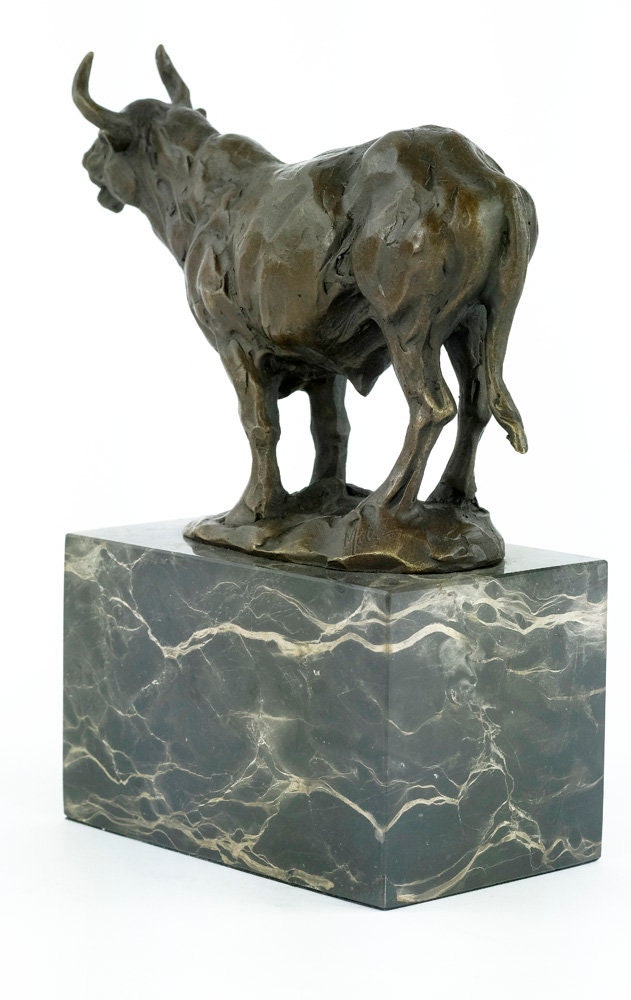 Bronze Bull Sculpture Standing Bull Statue Animal Art Figurine Bull Decoration Bull Horns Bronze Bull Figurine Animal Bronzes Milo Art